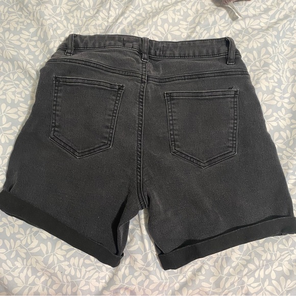 Wallflower Black high waisted shorts size 5 - Picture 2 of 6